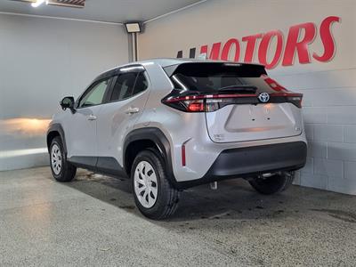 2021 Toyota YARIS CROSS - Thumbnail
