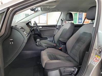 2019 Volkswagen Golf - Thumbnail