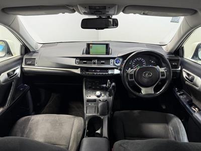2012 Lexus CT 200h - Thumbnail