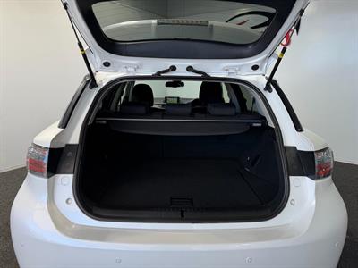 2012 Lexus CT 200h - Thumbnail