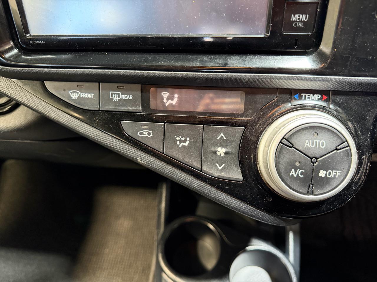 2015 Toyota Aqua
