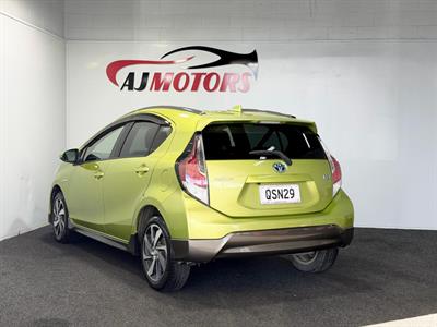 2015 Toyota Aqua - Thumbnail
