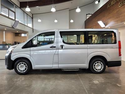 2019 Toyota Hiace - Thumbnail