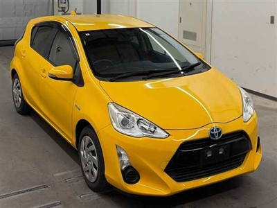 2015 Toyota Aqua - Thumbnail