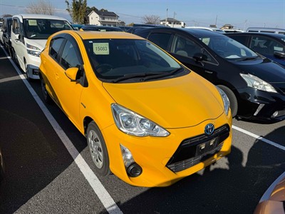 2015 Toyota Aqua - Thumbnail