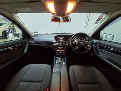 2011 Mercedes-Benz C 200 - Thumbnail