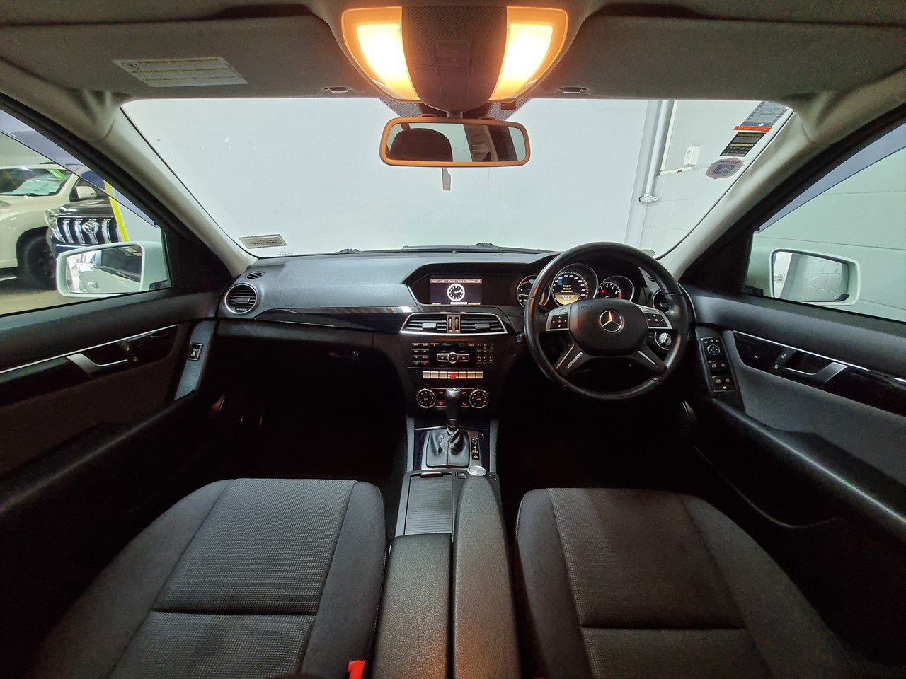 2011 Mercedes-Benz C 200
