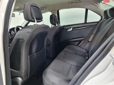 2011 Mercedes-Benz C 200 - Thumbnail