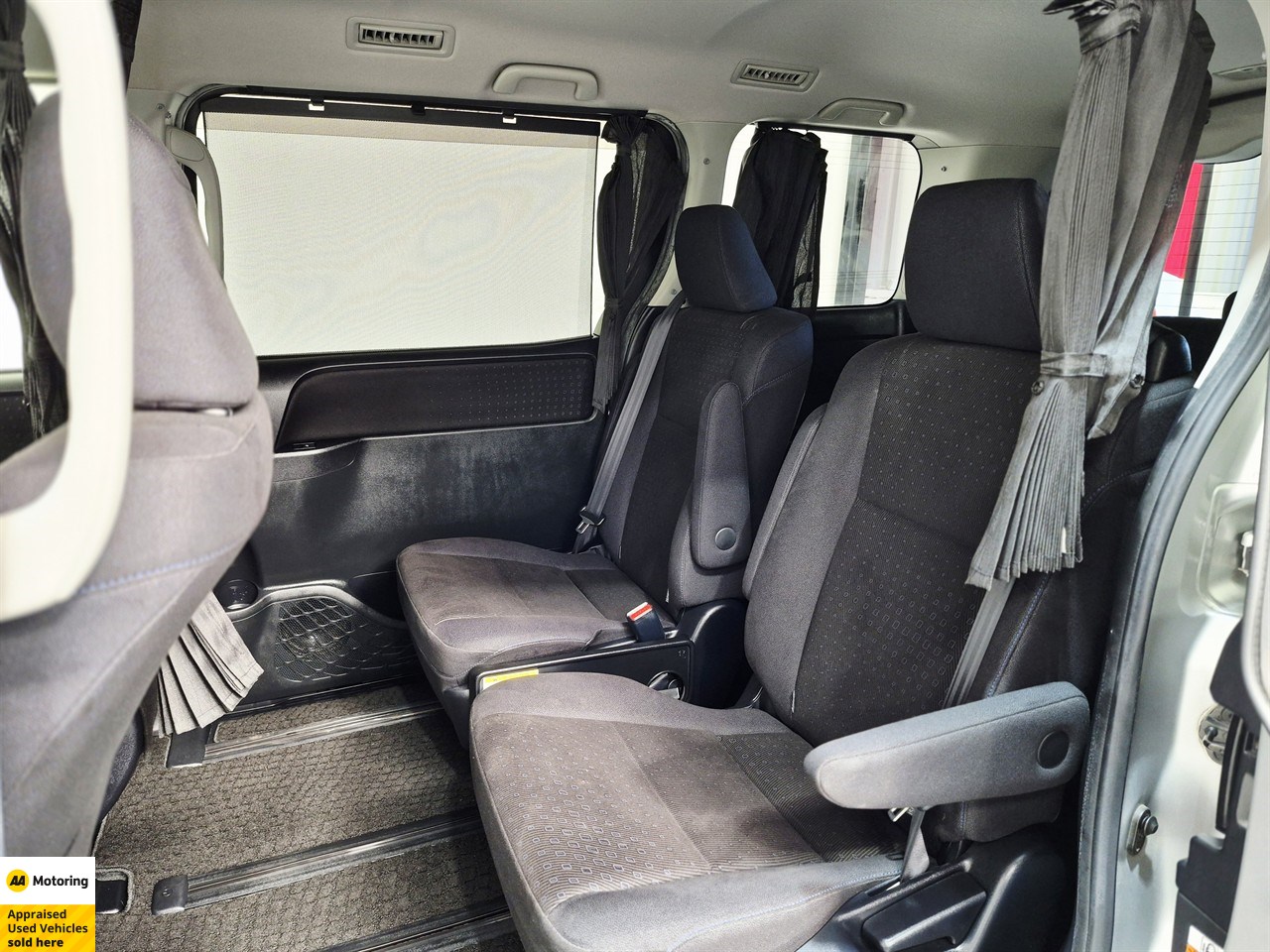 2014 Toyota Voxy