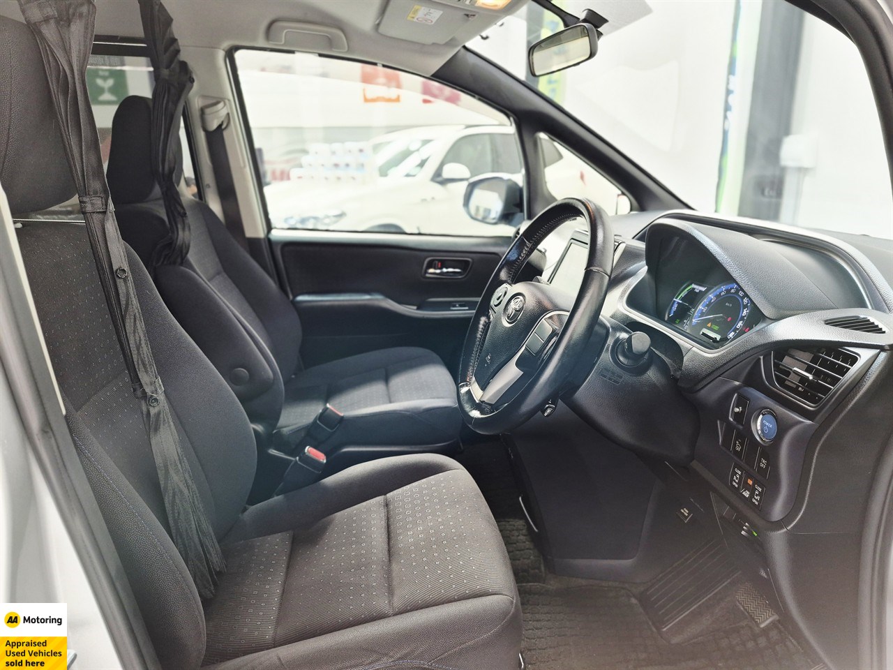 2014 Toyota Voxy