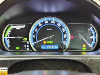 2014 Toyota Voxy - Thumbnail