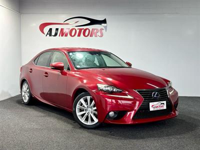 2013 Lexus IS 300h