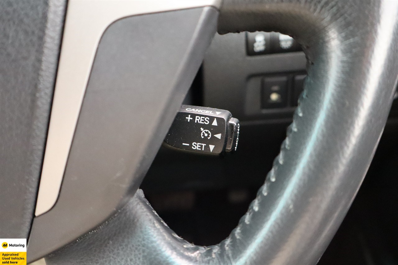 2012 Toyota Vellfire