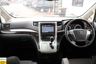 2012 Toyota Vellfire - Thumbnail