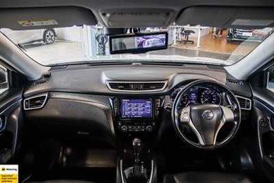 2015 Nissan X-Trail - Thumbnail