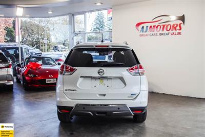 2015 Nissan X-Trail - Thumbnail