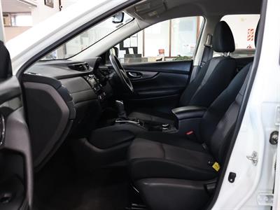 2022 Nissan X-Trail - Thumbnail