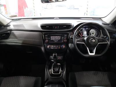 2022 Nissan X-Trail - Thumbnail