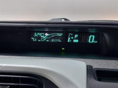 2012 Toyota Aqua - Thumbnail