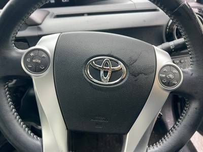 2015 Toyota Aqua - Thumbnail