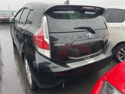 2015 Toyota Aqua - Thumbnail