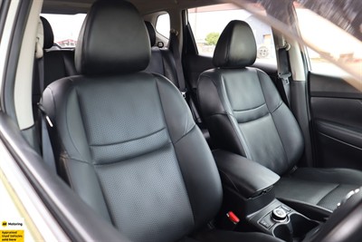 2015 Nissan XTRAIL - Thumbnail