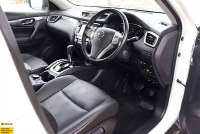 2015 Nissan XTRAIL - Thumbnail