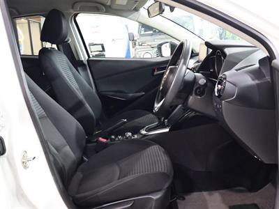 2017 Mazda Demio - Thumbnail