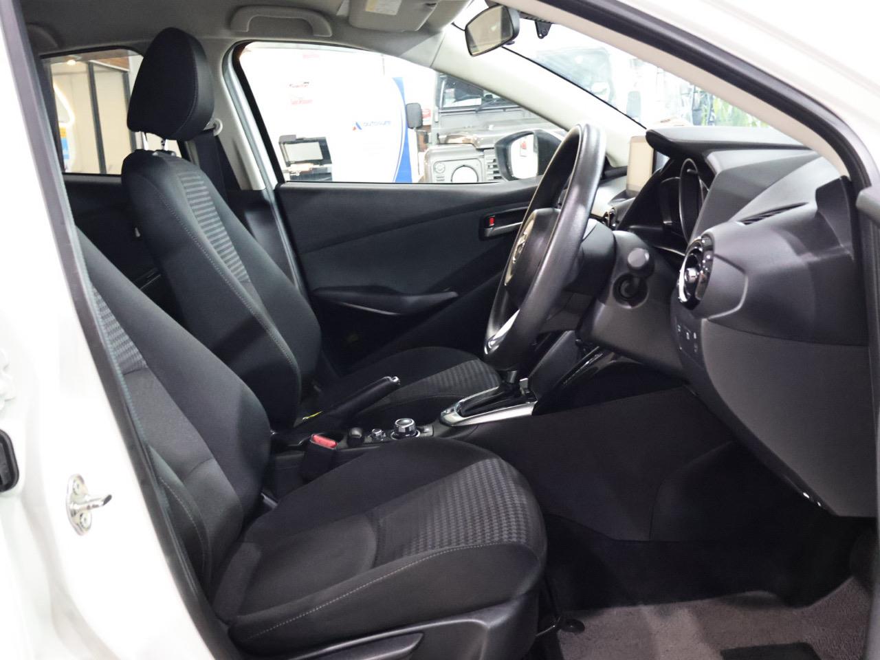 2017 Mazda Demio