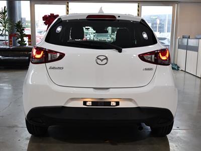 2017 Mazda Demio - Thumbnail