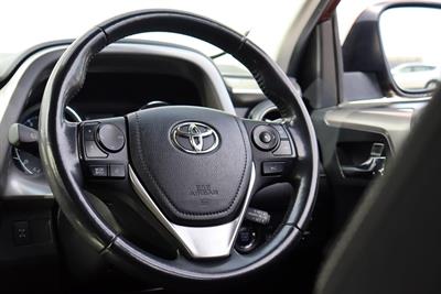 2017 Toyota RAV4 - Thumbnail