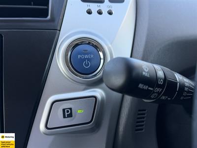 2013 Toyota Prius - Thumbnail