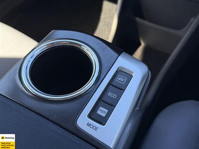 2013 Toyota Prius - Thumbnail