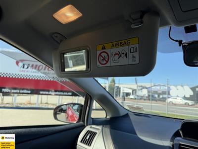 2013 Toyota Prius - Thumbnail