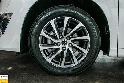 2017 Toyota Vellfire - Thumbnail