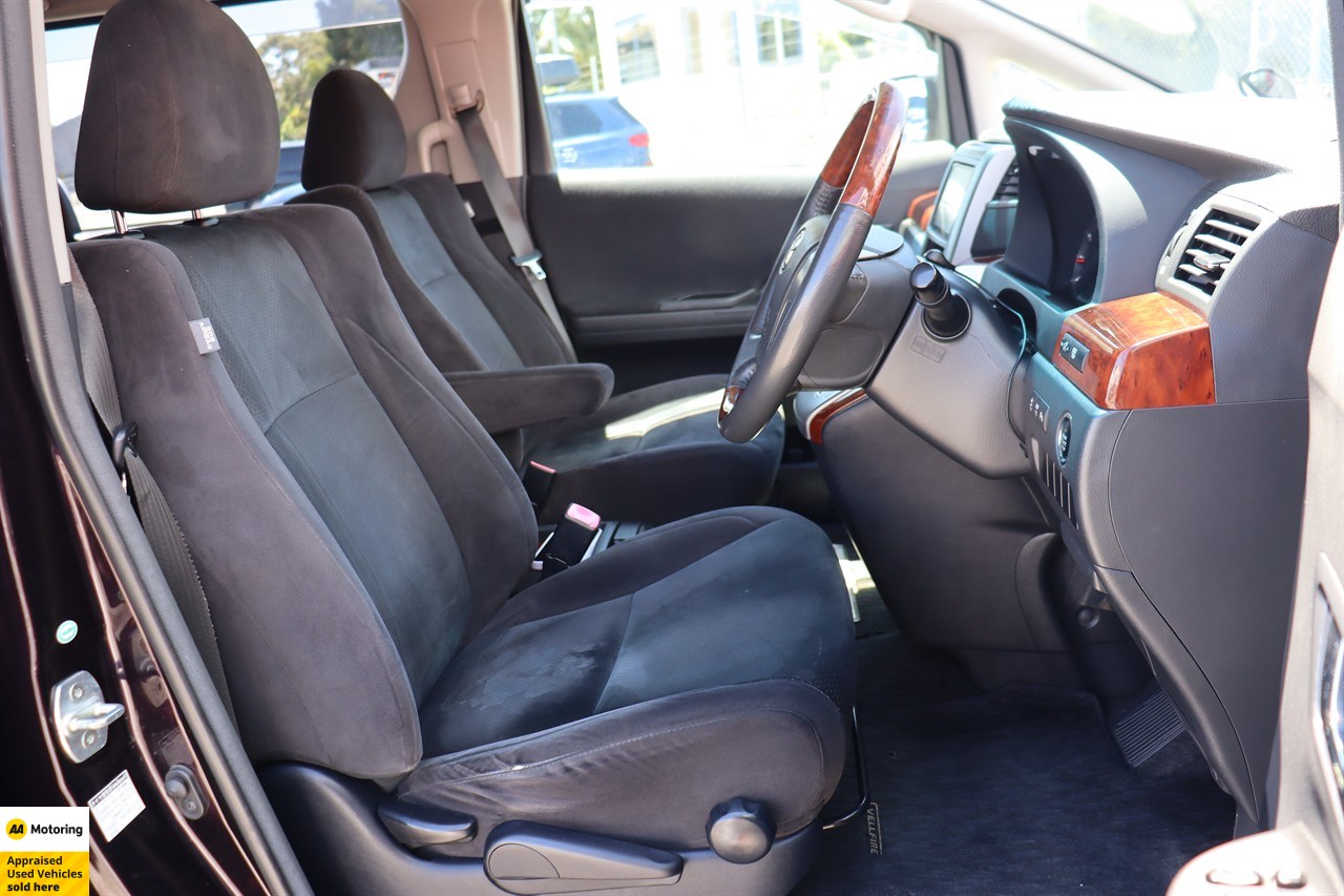 2011 Toyota Vellfire