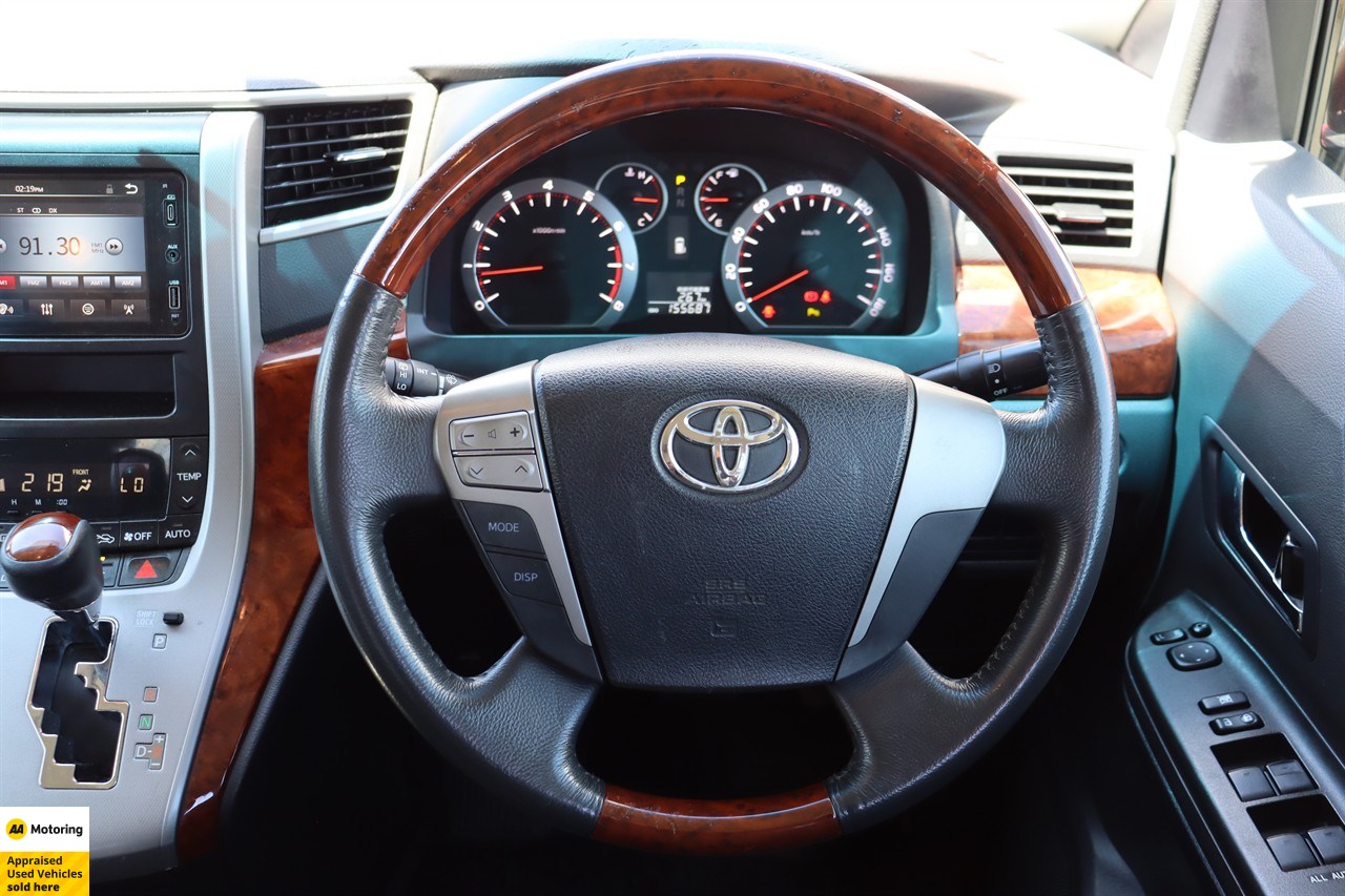 2011 Toyota Vellfire