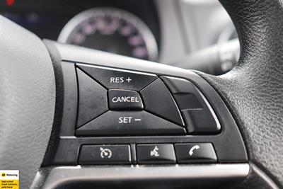 2021 Nissan Navara - Thumbnail