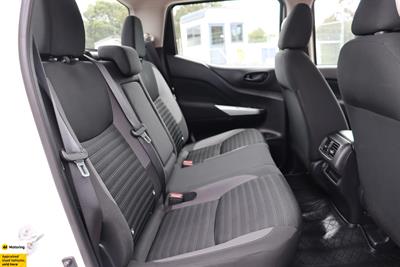 2021 Nissan Navara - Thumbnail