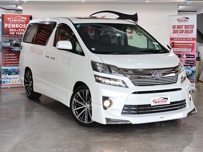 2013 Toyota Vellfire