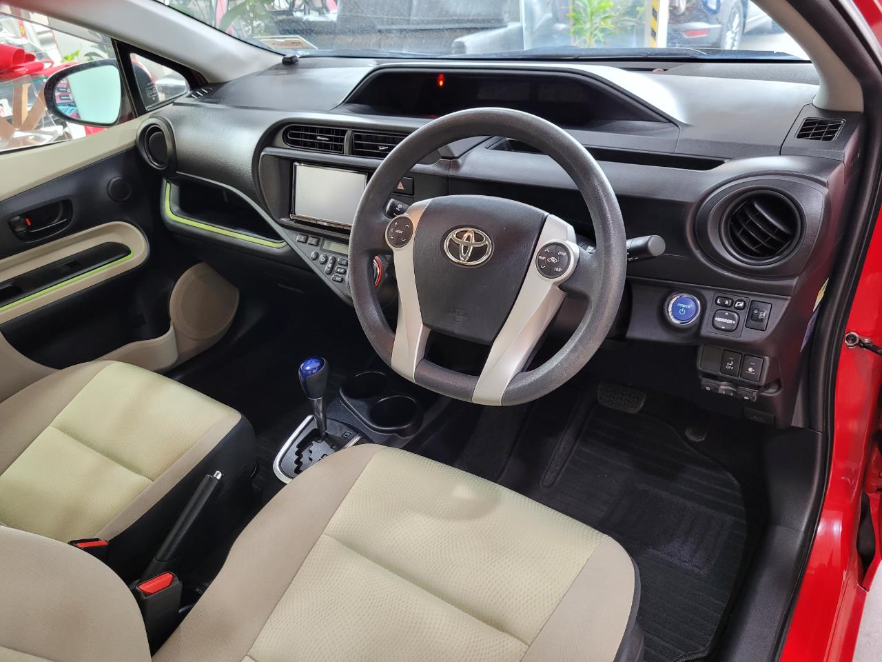 2012 Toyota Aqua