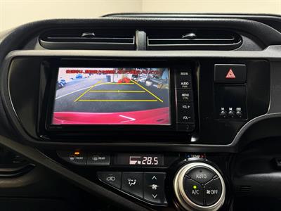 2015 Toyota Aqua - Thumbnail