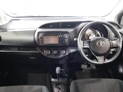 2018 Toyota Yaris - Thumbnail