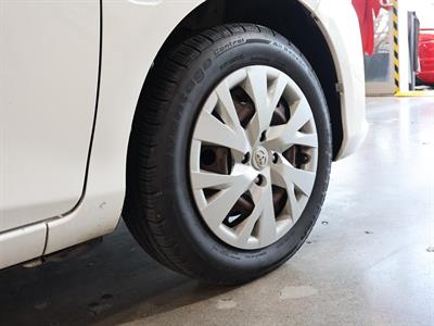2018 Toyota Yaris - Thumbnail