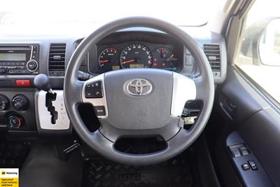 2018 Toyota Hiace - Thumbnail