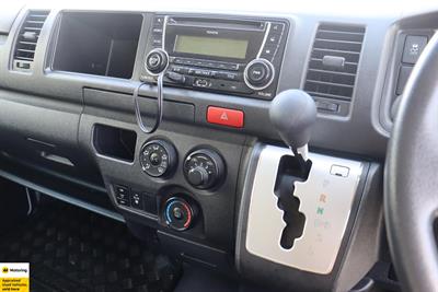 2018 Toyota Hiace - Thumbnail