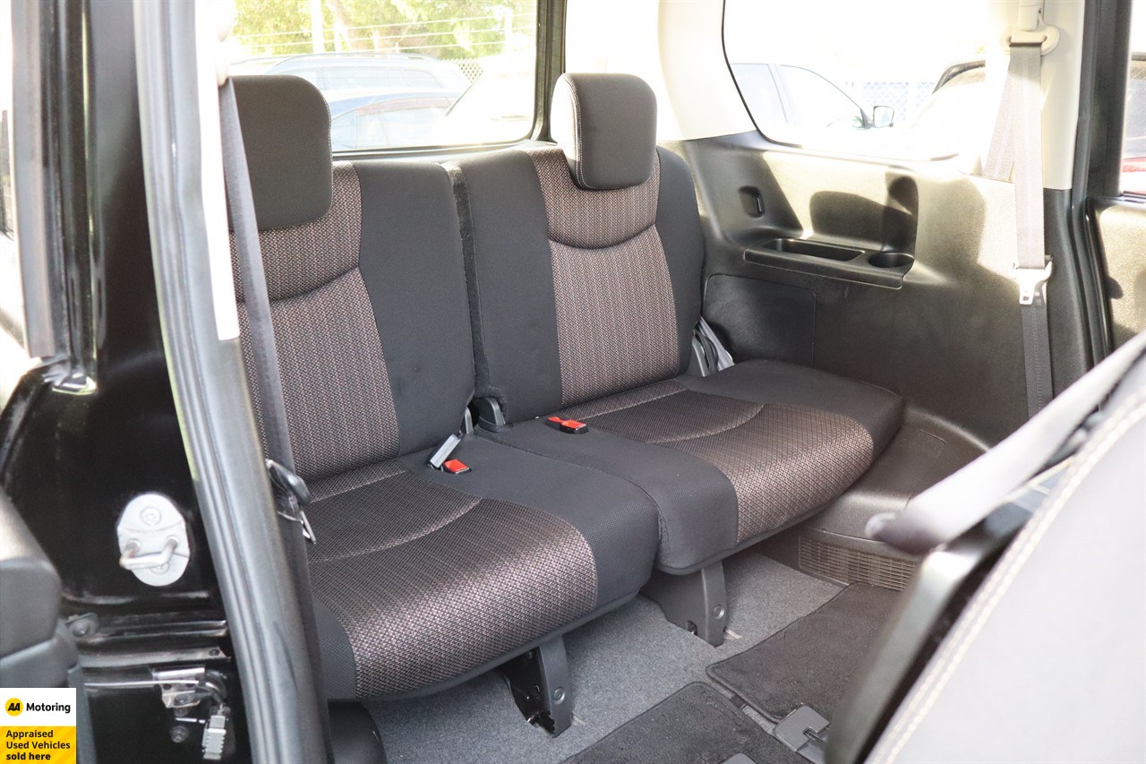 2015 Nissan Serena