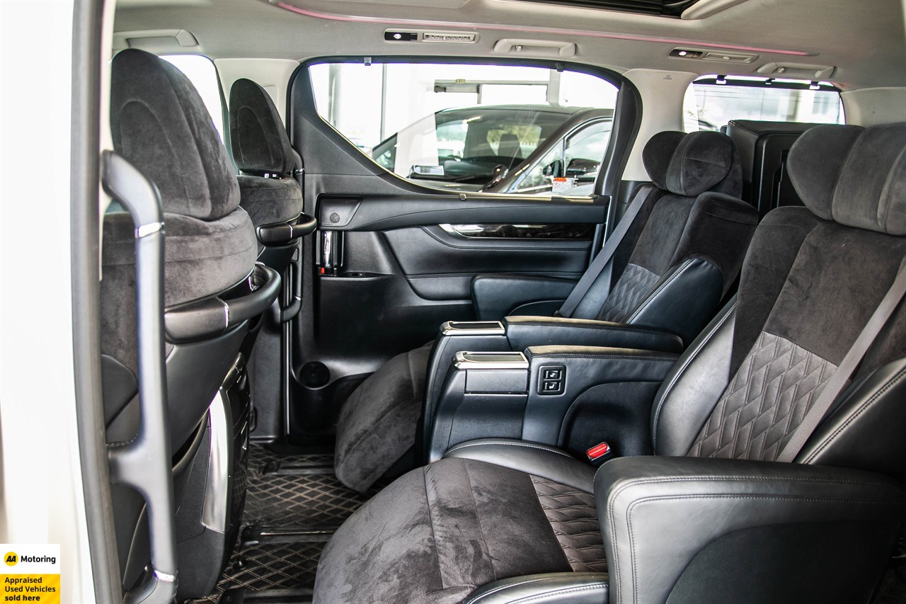 2018 Toyota Vellfire