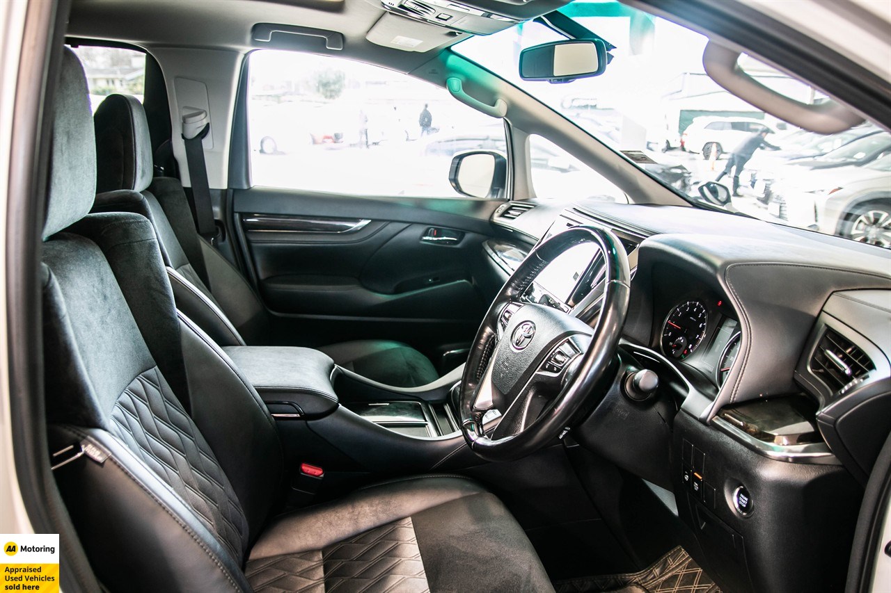 2018 Toyota Vellfire