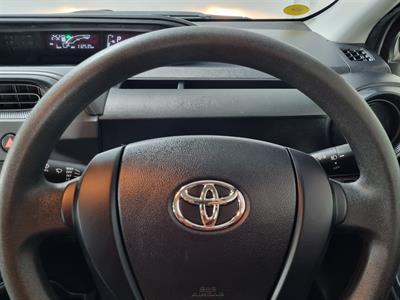 2021 Toyota Aqua - Thumbnail